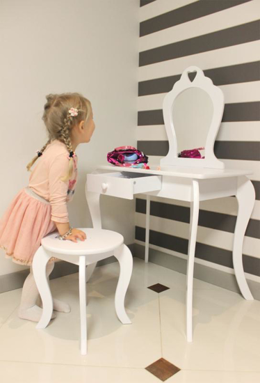 Picture of Aldotrade baby cosmetic table with mirror and taburet
