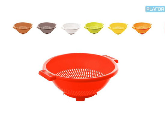 Picture of A colander for vegetables plastic